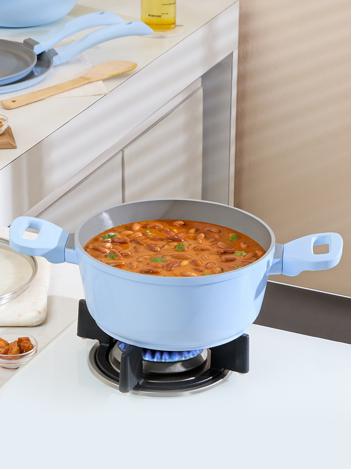 BOROSIL 2.4L (20cm) Casserole with Lid, Gas & Induction Friendly, Dishwasher Safe Cook and Serve Casserole